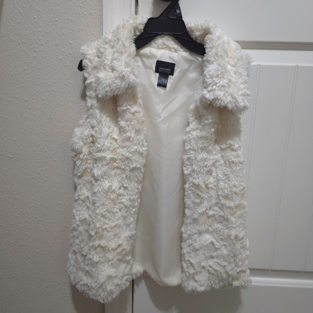 Holiday Editions Cream Faux Fur Vest Cozy Winter Wear